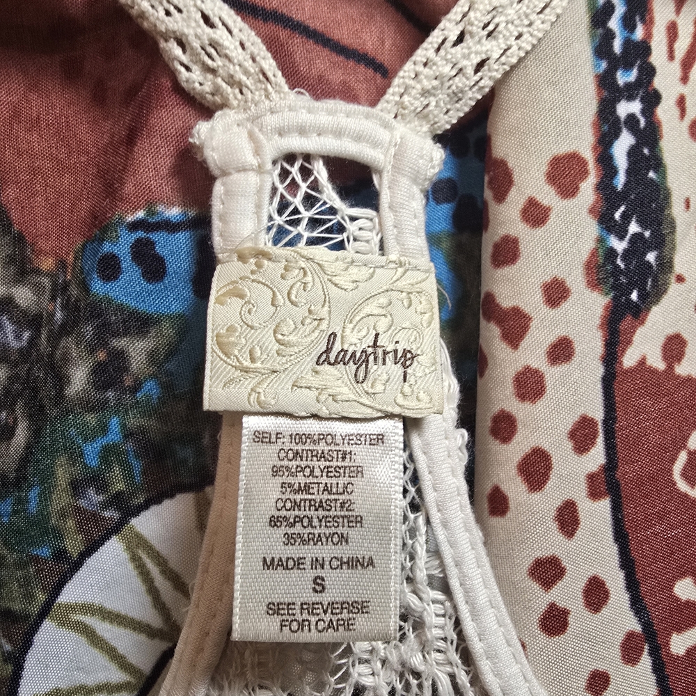 Elegant Cream Women's Sweater - Picture 8 of 16
